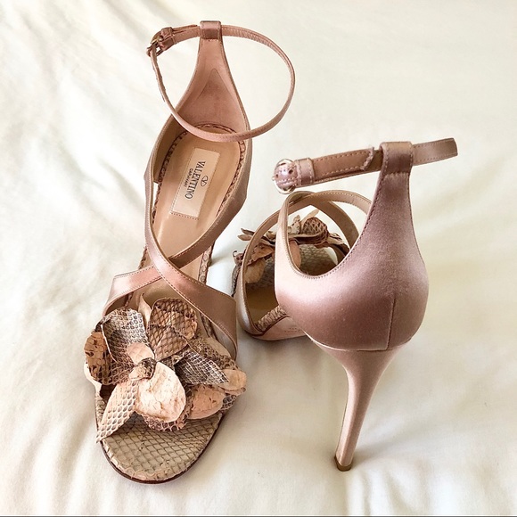 Valentino Garavani Snakeskin Flower Satin Heels - Picture 12 of 13